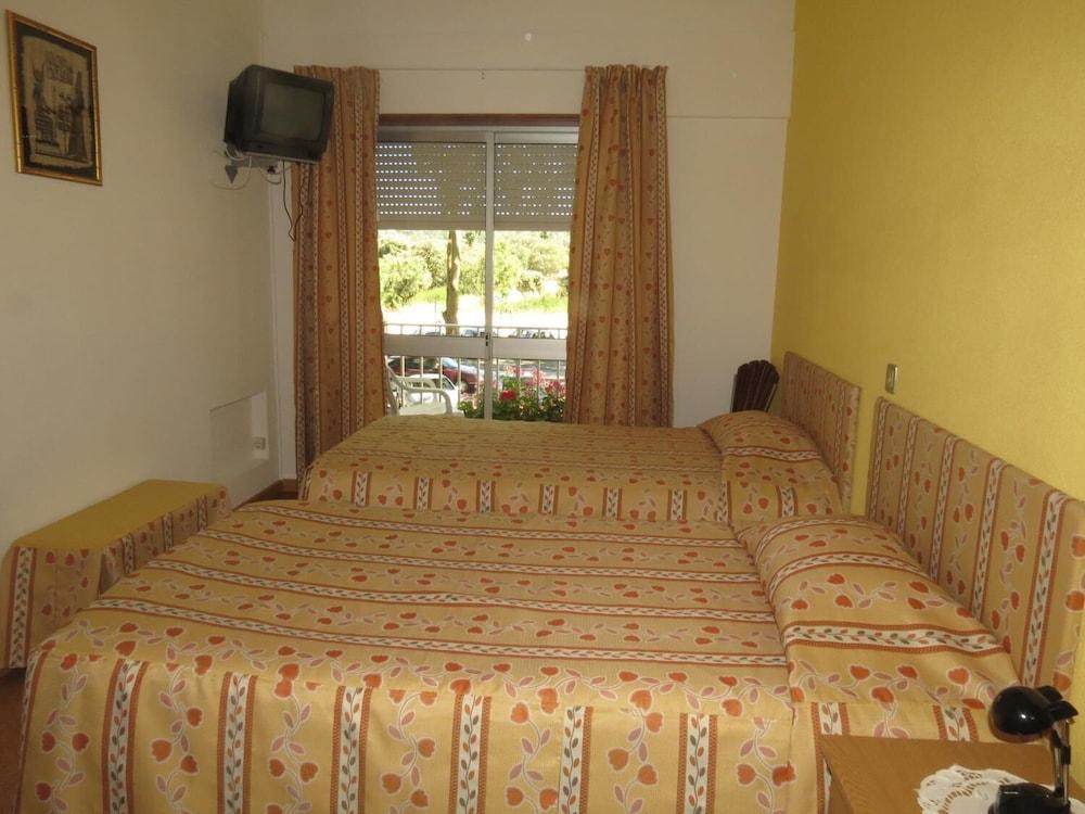 Albergue Pereira Guesthouse Fatima Exterior photo