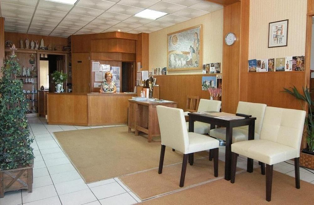 Albergue Pereira Guesthouse Fatima Exterior photo
