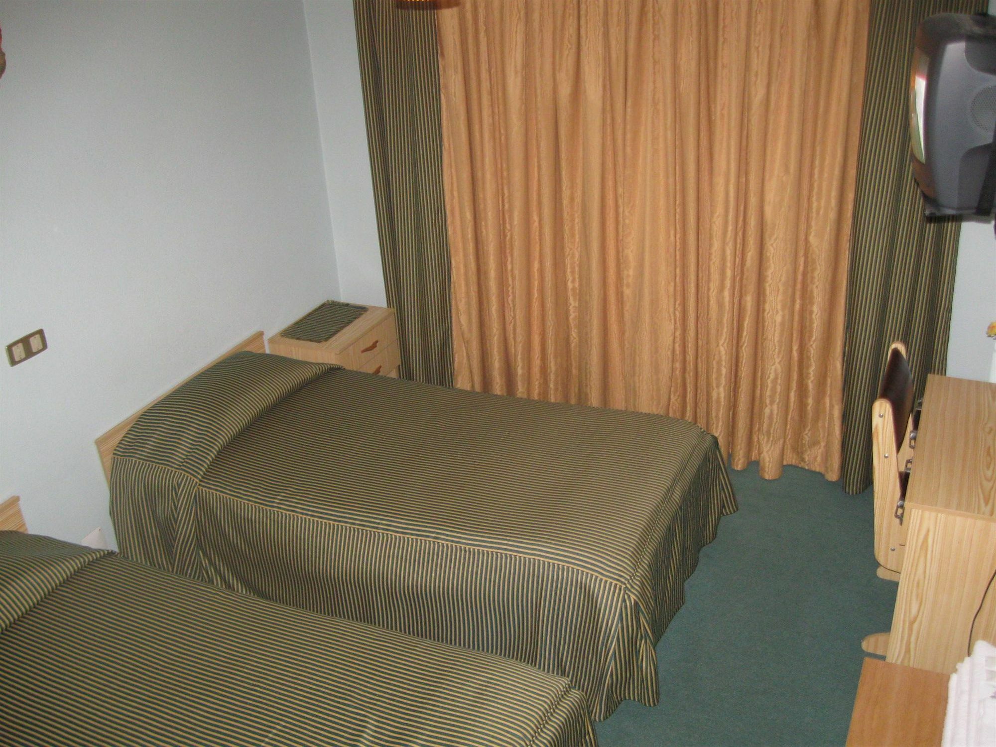 Albergue Pereira Guesthouse Fatima Exterior photo